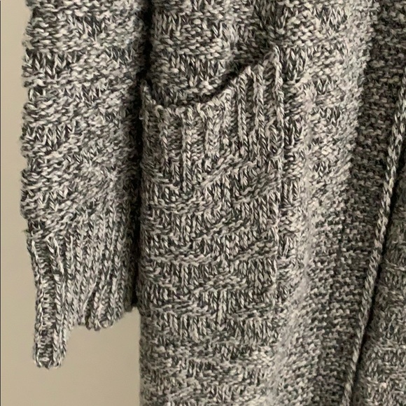 SheIn long cardigan sweater - Picture 3 of 5